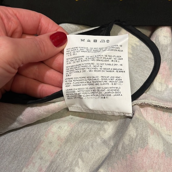 Etro Designer Italian Short Sleeve zip dress, size 40 - Picture 7 of 7